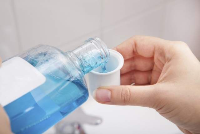 rinsing-with-salt-water-beats-out-swishing-with-mouthwash-oral-cancer